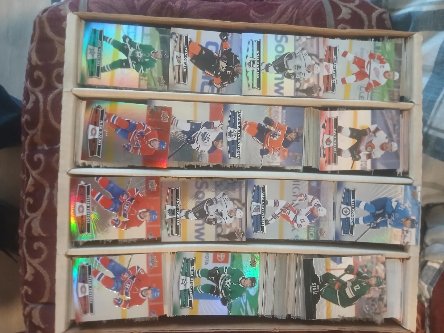 Assorted sports cards from the 90s up to 2023 - photo 5