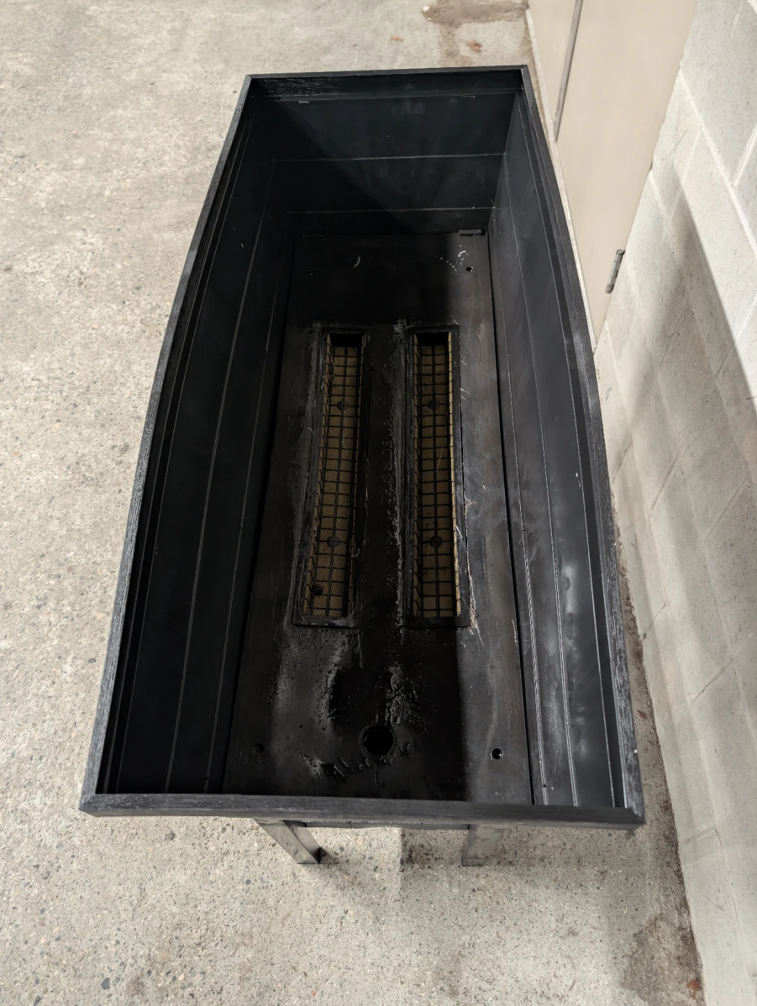 Raised Planter Box with water level indicator - photo 3
