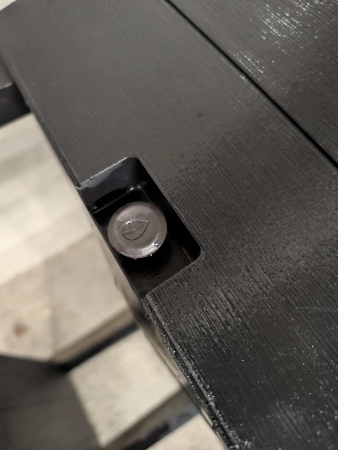 Raised Planter Box with water level indicator - photo 4