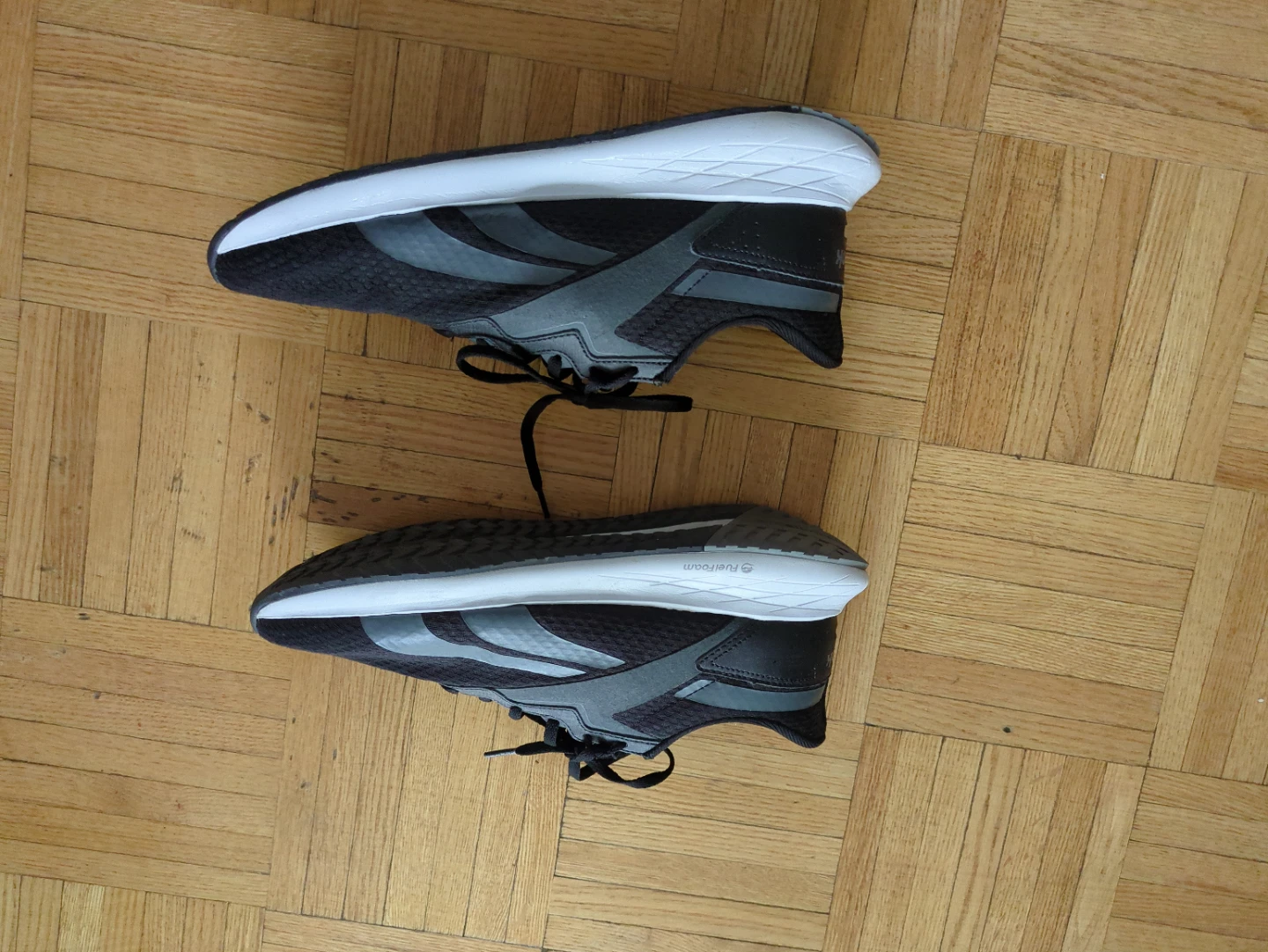 Reebok Running Shoes size 10.5 - photo 3