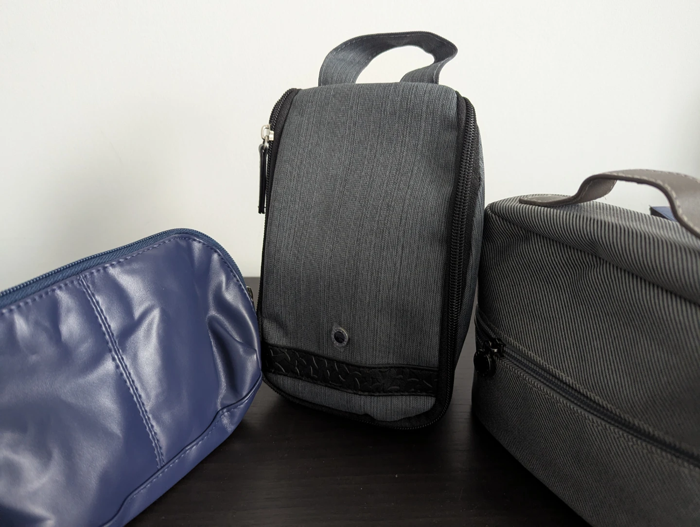 Toiletries travel bags - photo 2