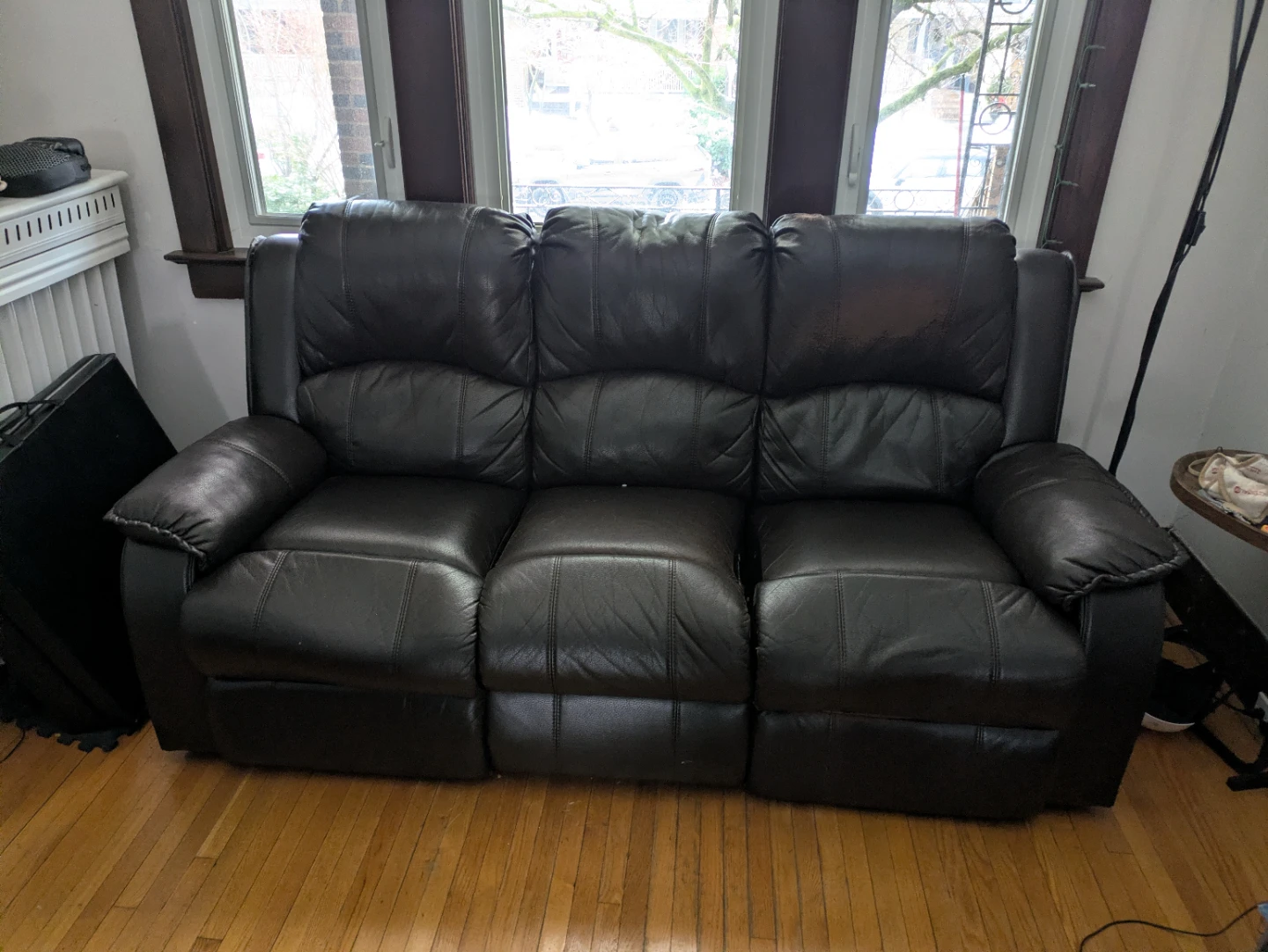 Black faux Leather 3-Seater Reclining Sofa on the 29th June - photo 3