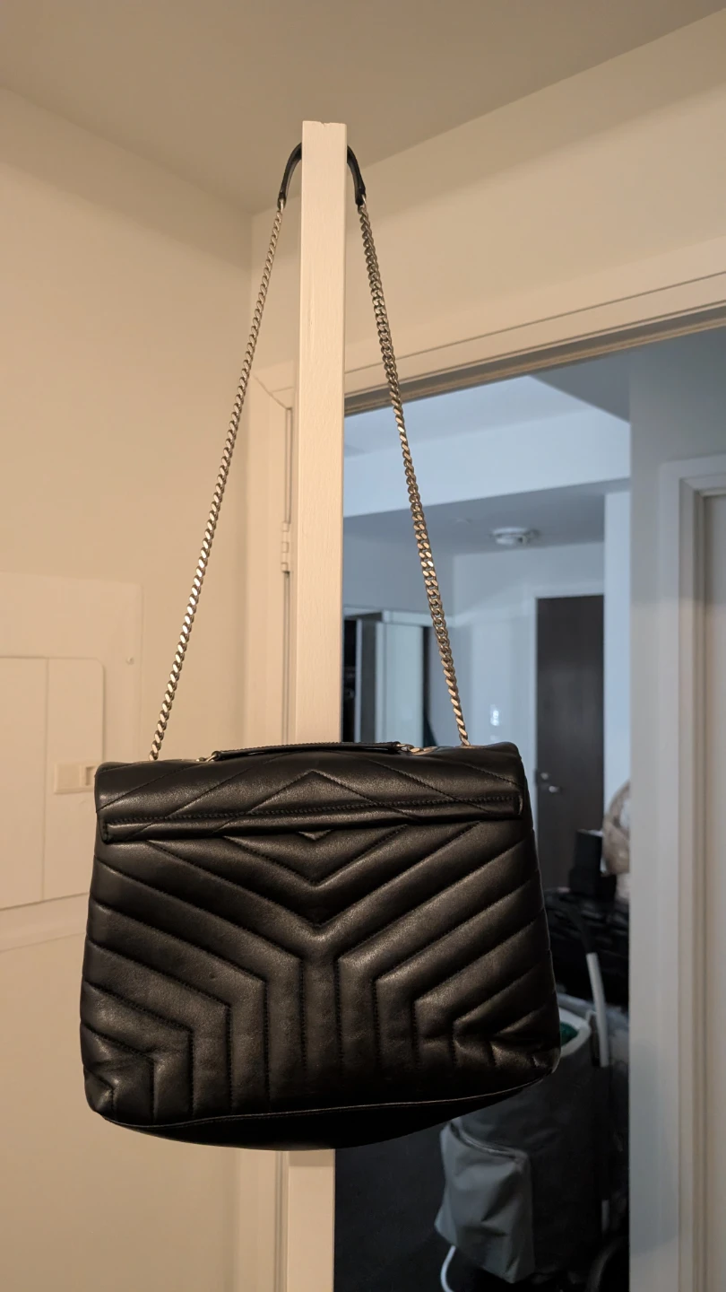 Saint Laurent Black Leather Monogram Chain Bag - photo 2