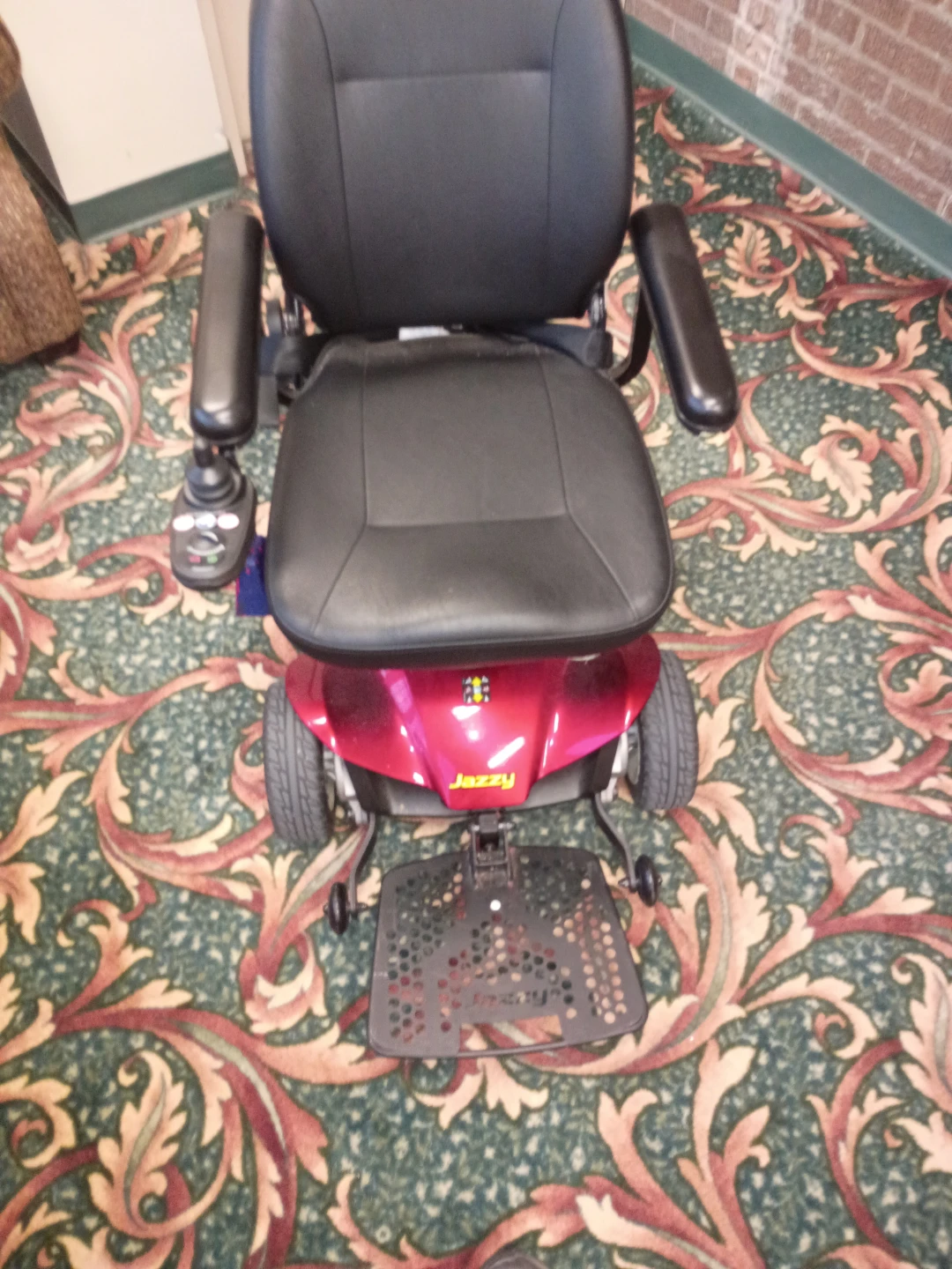 Pride Jazzy Elite HD Power Wheelchair - photo 3