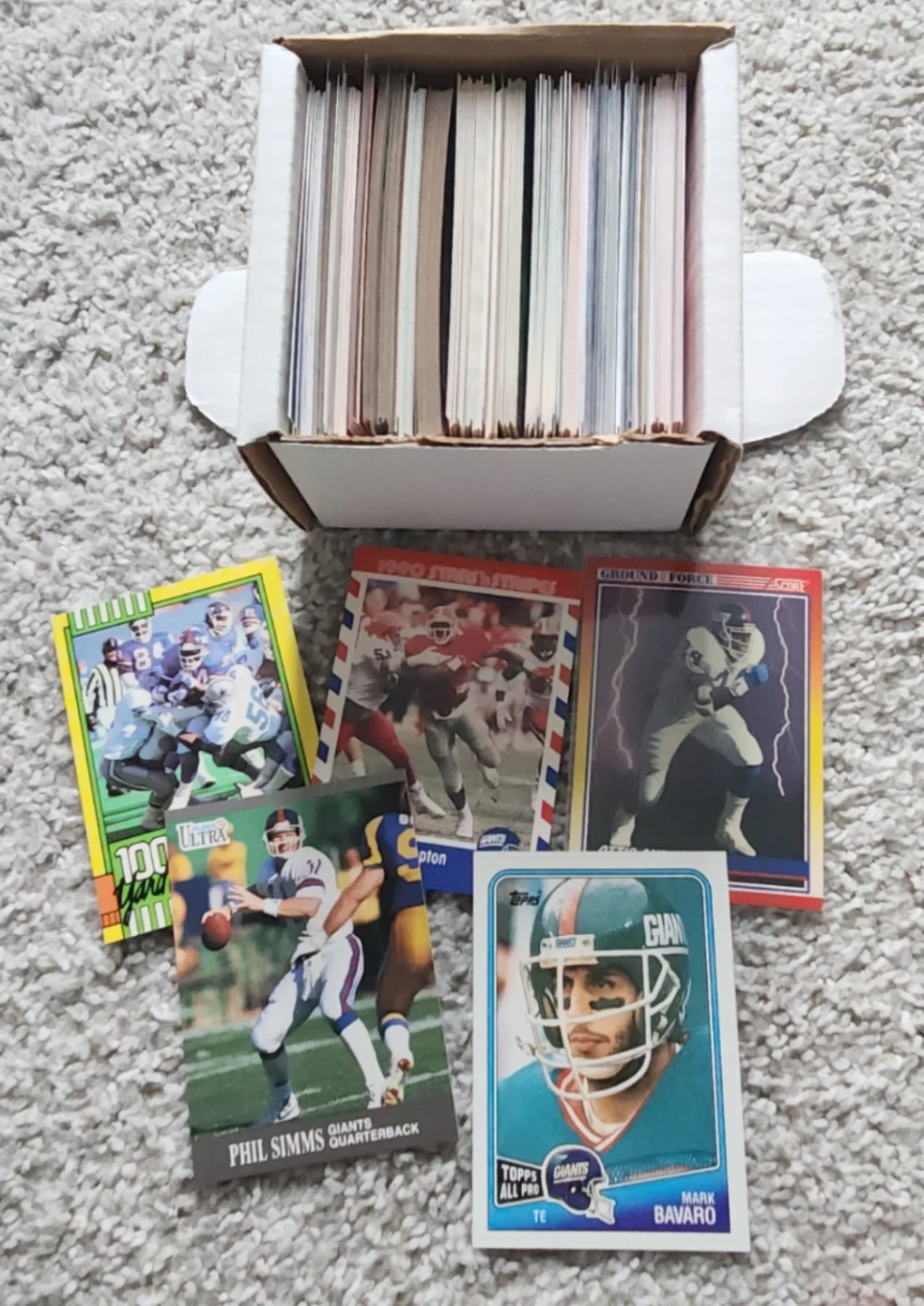 NY Giants, 200 Football Cards Team lot
