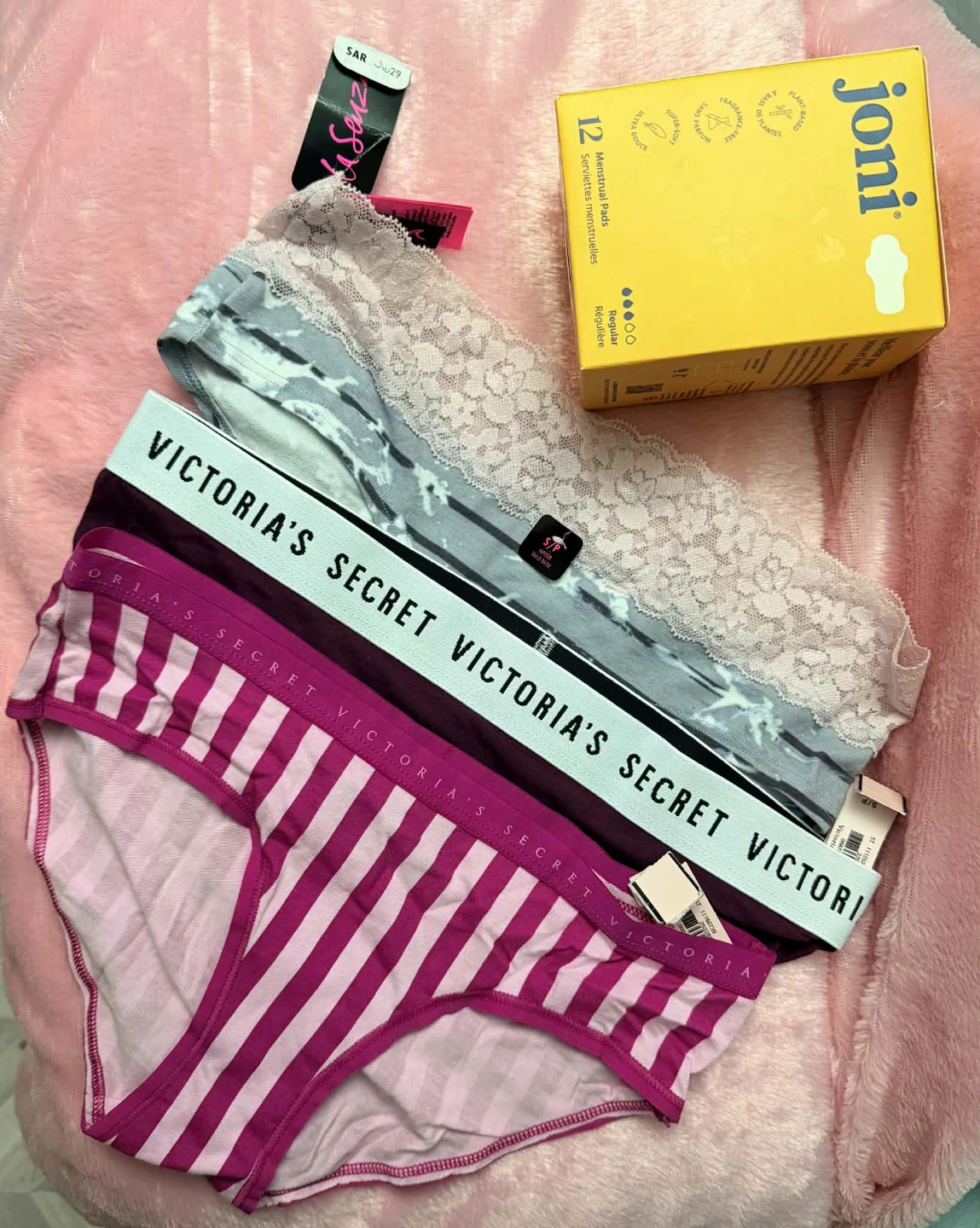 New💟Victoria's Secret undies FREE❣️ JONi plant based pads - photo 2