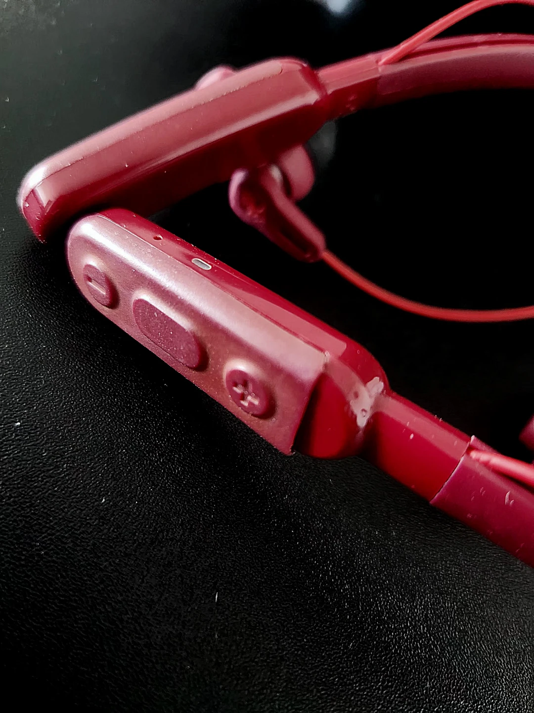 Skullcandy Wireless Earbuds - Wine / Deep Red colour - photo 3