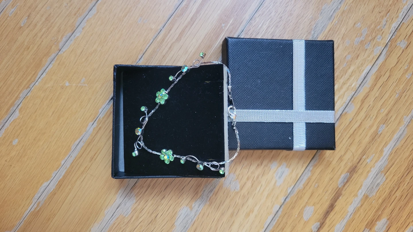 Silver-tone Floral Beaded Bracelet - photo 2