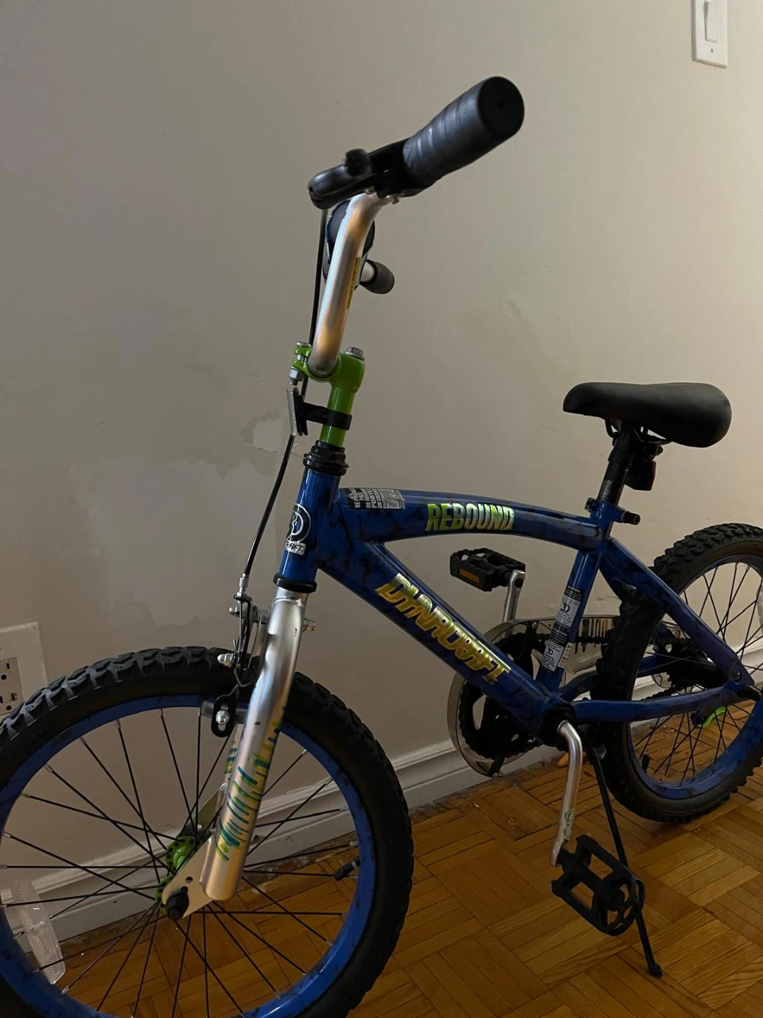 Kids bicycle in good condition – asking $60 - photo 3