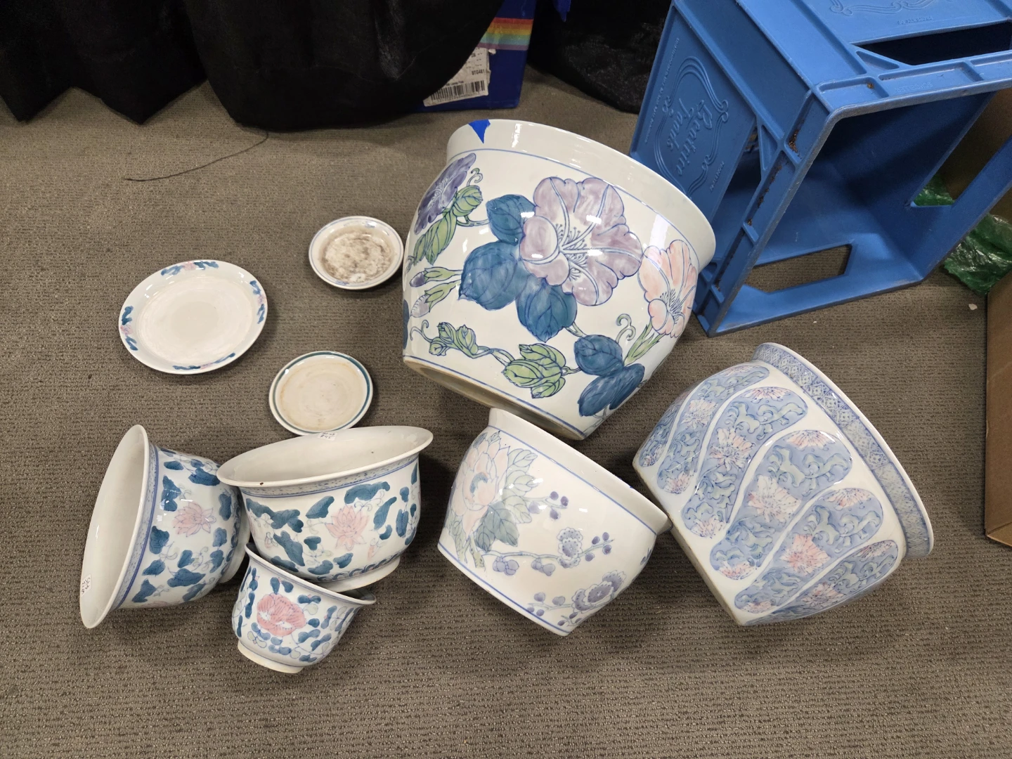 Set of 6 Decorative Ceramic Planters plant pots - photo 2