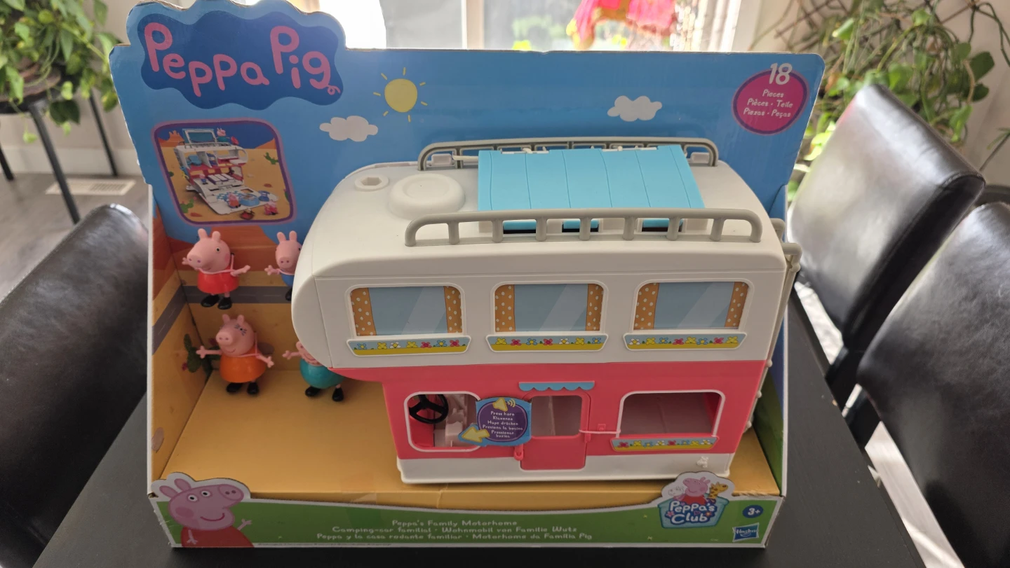 Peppa Pig Family Motorhome Playset - photo 4