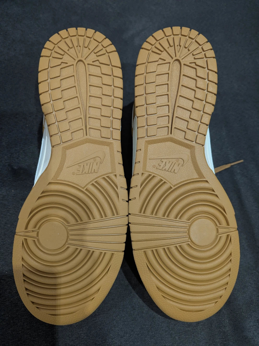 Nike Dunk Low White Golden Tan Sneakers 10US mens - photo 5