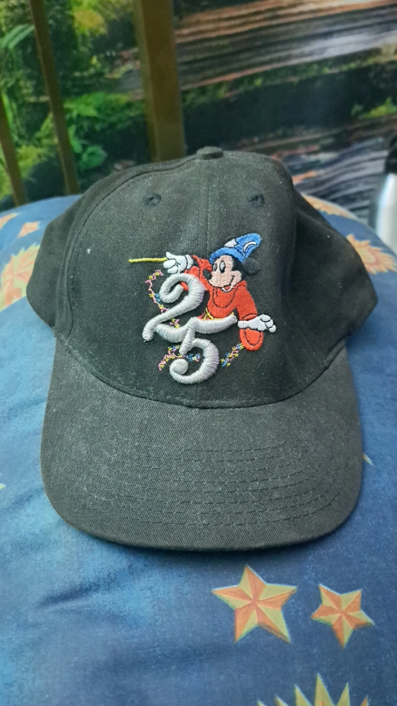 Vintage 1997 Walt Disney World 25th Anniversary Cap
