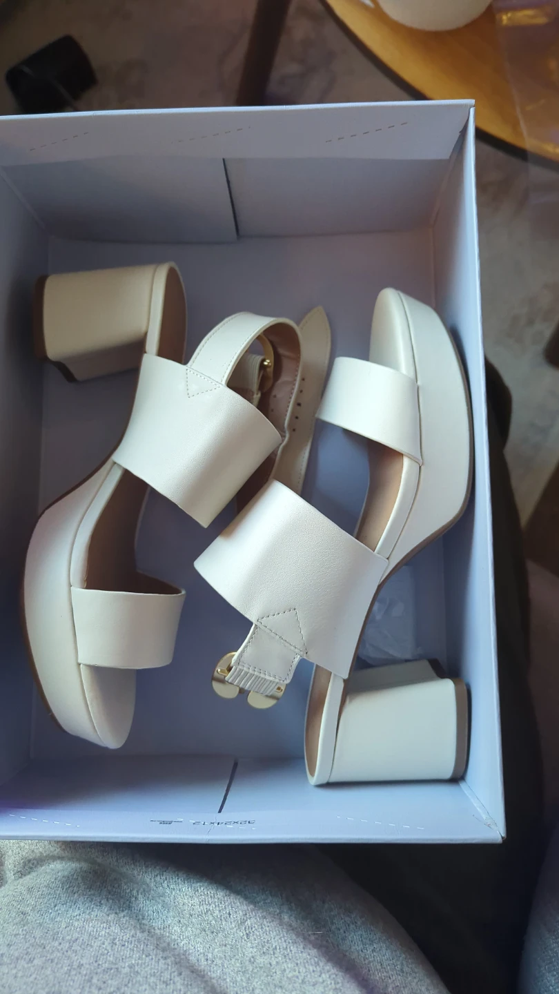 Aerosoles Women's Off White Camera Heels