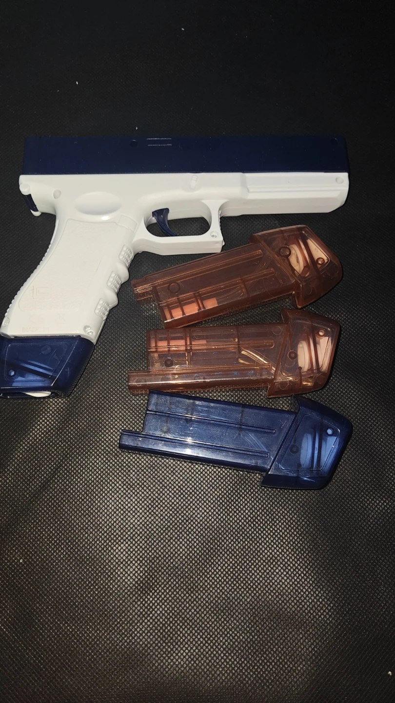 Water Gun with 3 extra Magazines (cash only)