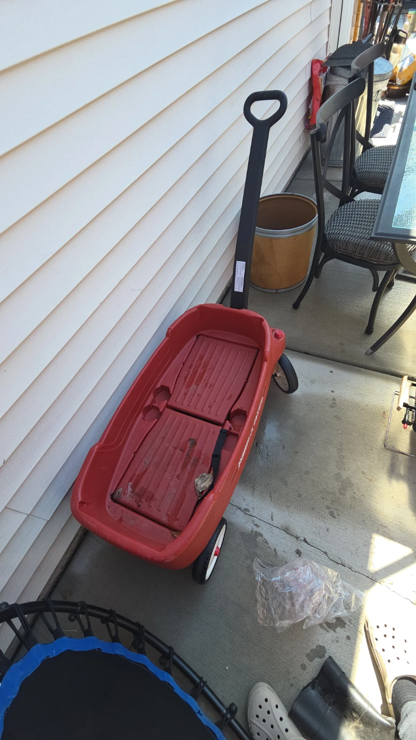 Radio Flyer Red Wagon - photo 2