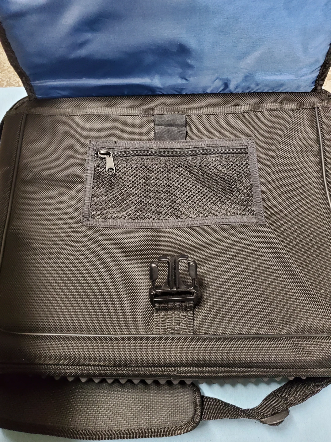 Targus Clamshell BlackTop Laptop Case - photo 3