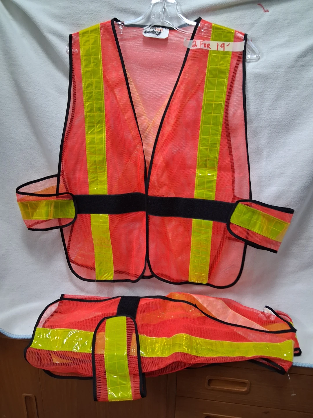 2 for $ 10. Orange High-Visibility Mesh Safety Vest - photo 4