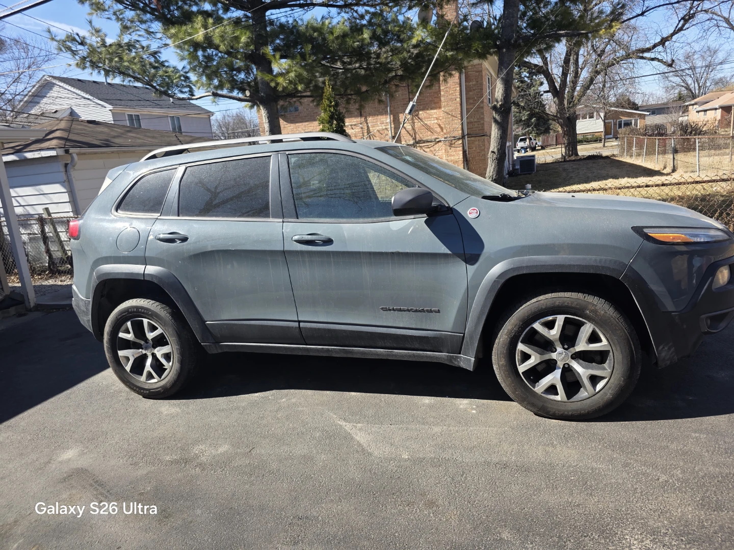 Jeep Cherokee Trailhawk SUV - photo 2