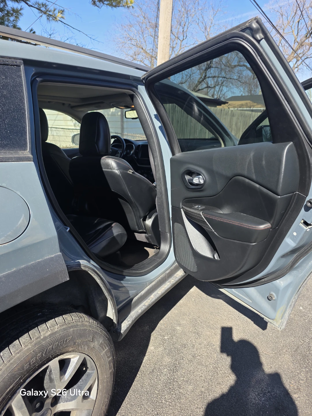 Jeep Cherokee Trailhawk SUV - photo 5