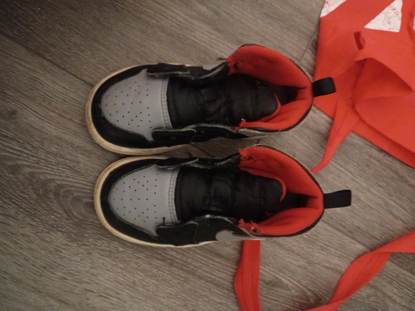 Nike Air Jordan 1 Toddler Shoes - photo 2