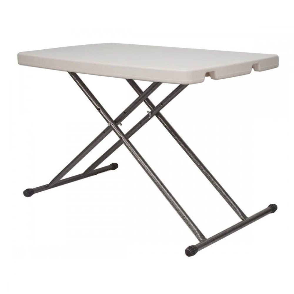 Indoor/Outdoor Plastic Folding Table