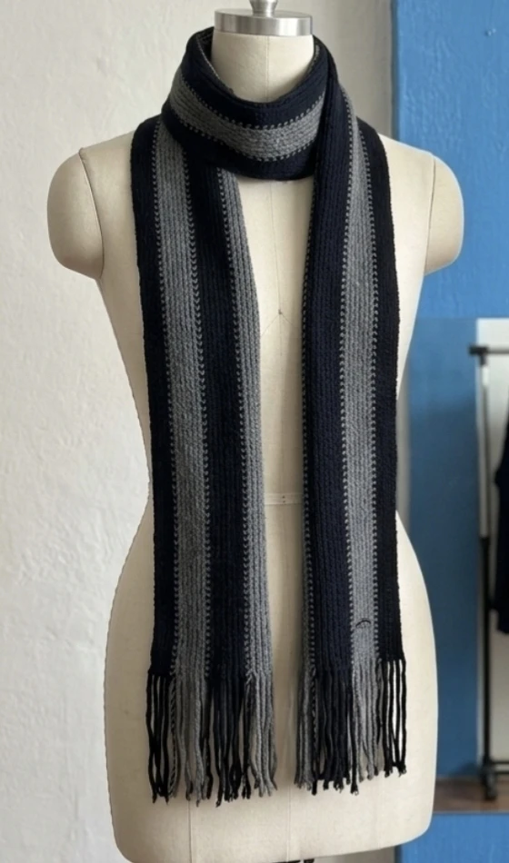 Acrylic scarf