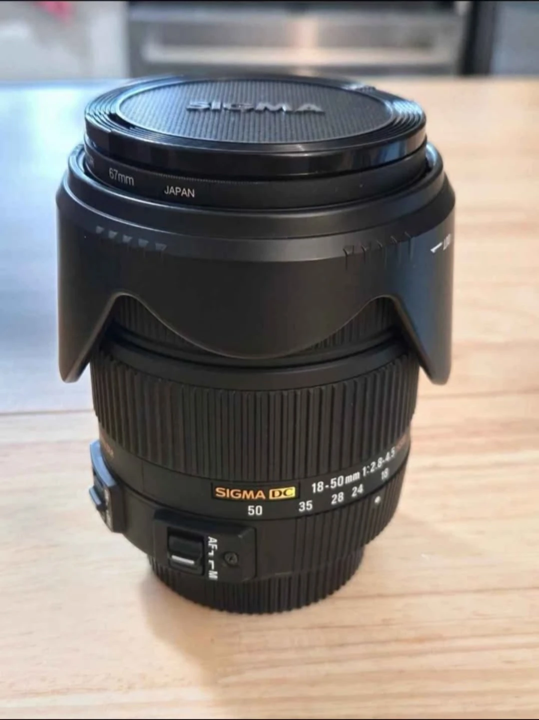 Sigma 18-50mm F2.8-4.5 DC OS HSM