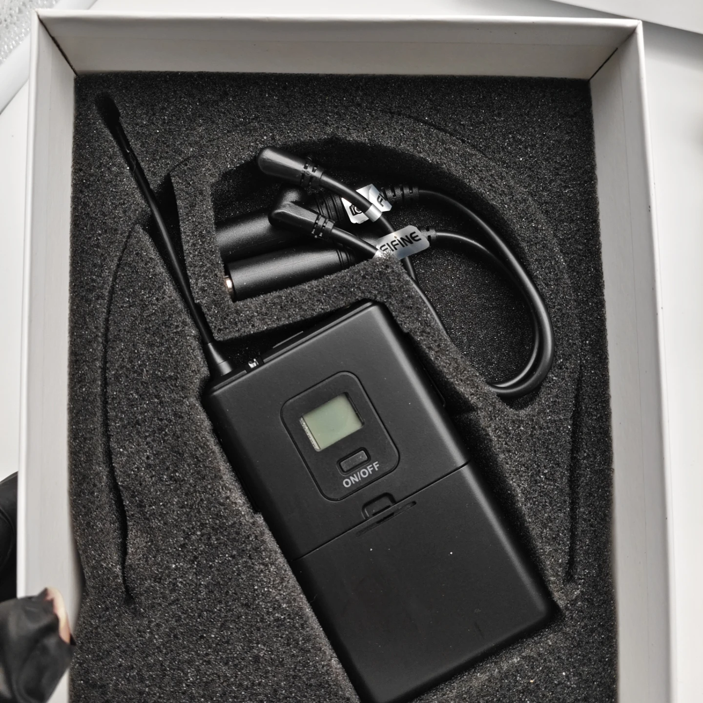 Fifine K037B Wireless Microphone System - photo 2