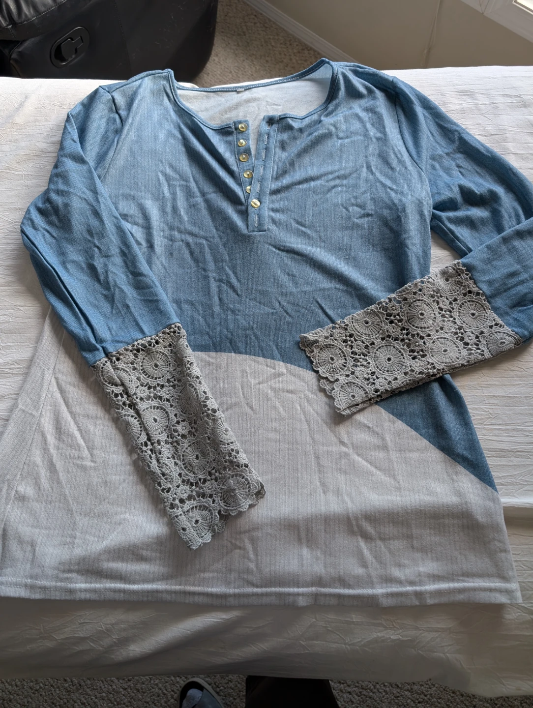 Women's Blue and Grey Lace Sleeve Top