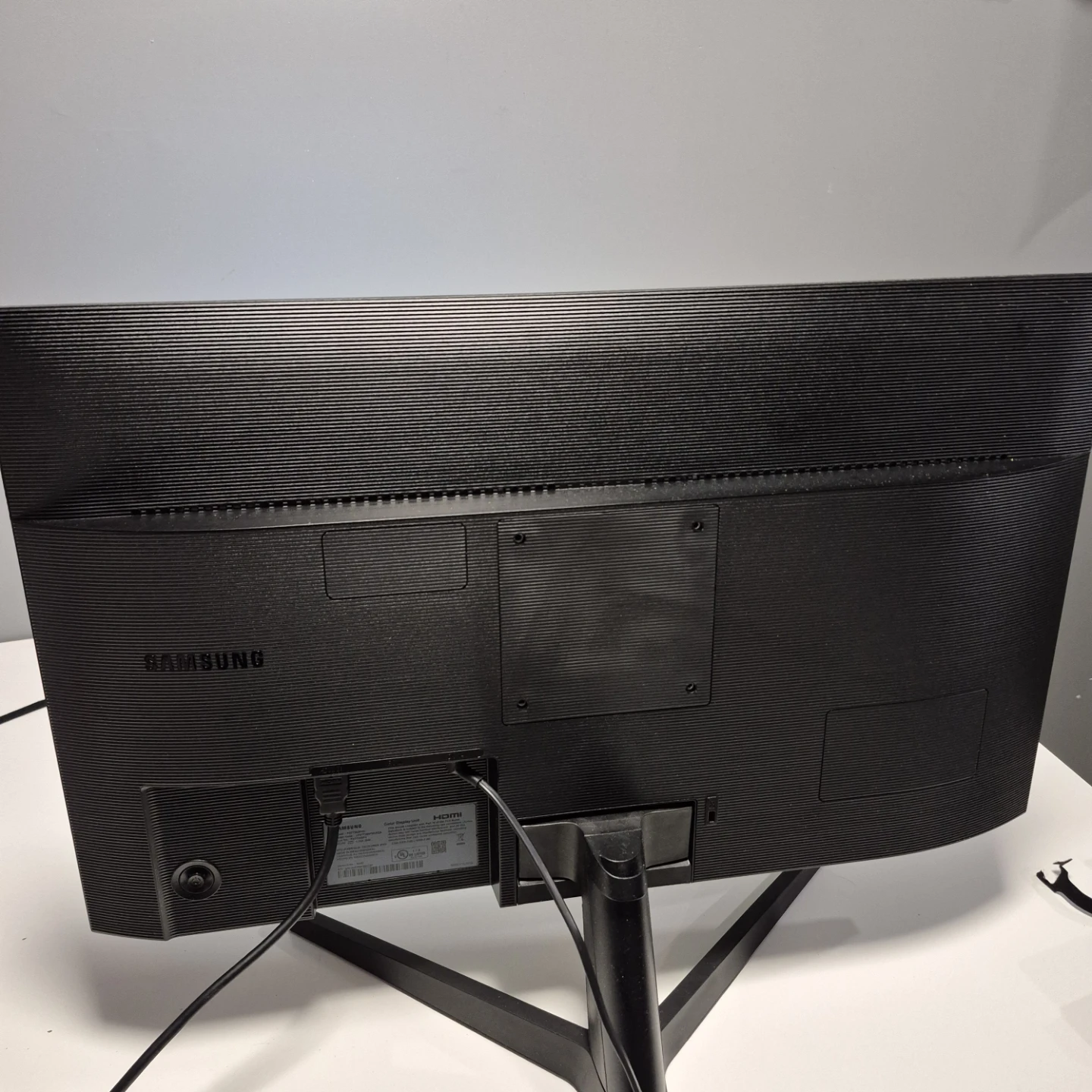 Samsung 27inch computer monitor with HDMI cable - photo 4