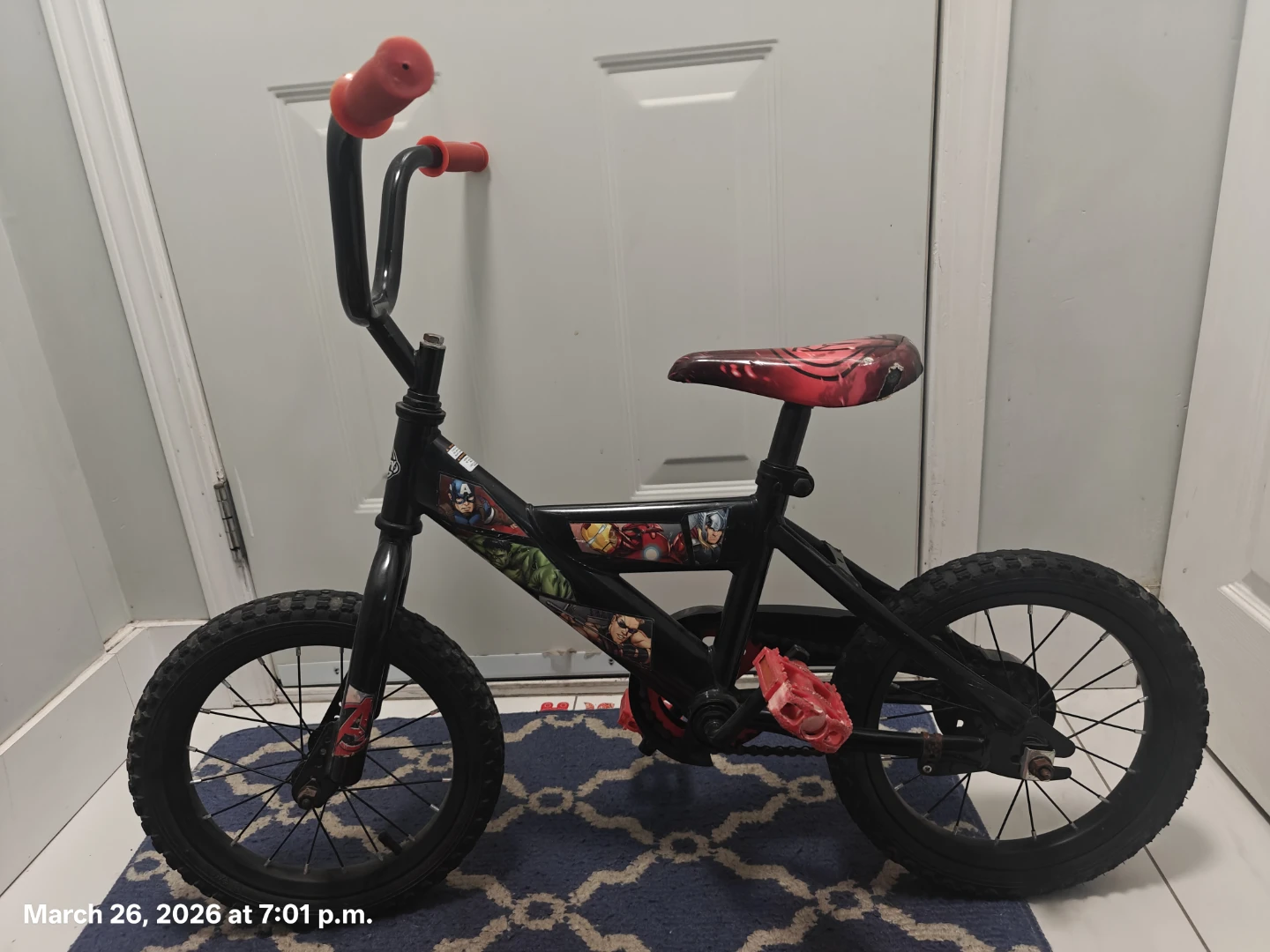 Kids' Bicycle with Avengers Theme