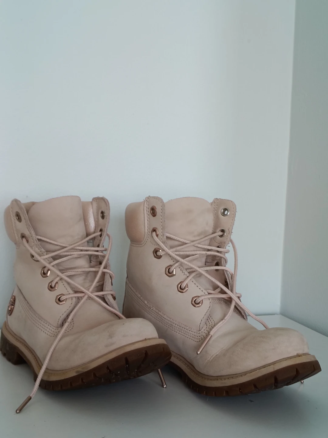 Timberland Women’s Pink 6-Inch Boots – Size 7.5 - photo 2