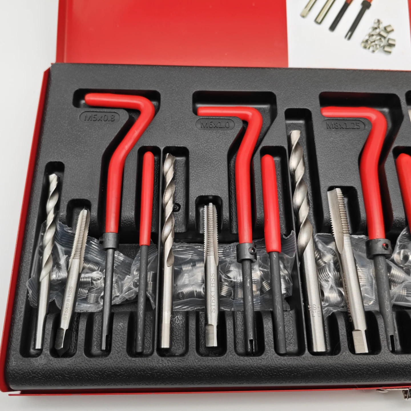 GUNPLA Thread Repair Tool Kit 131pc - photo 2