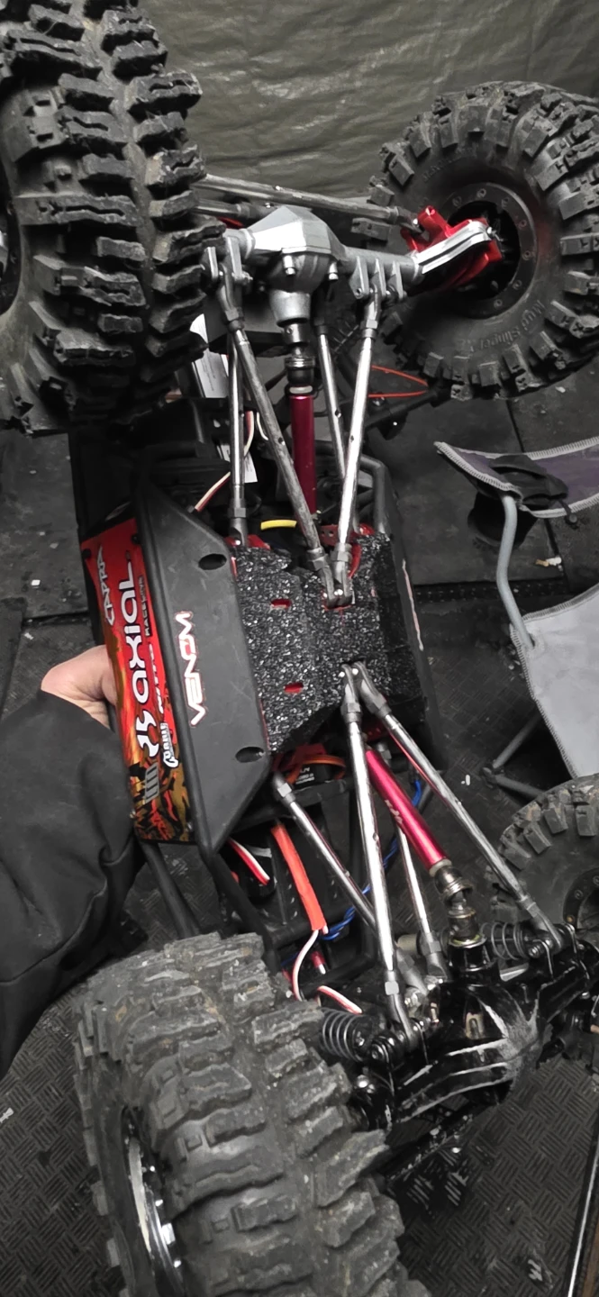 Axial Capra 1.9 RC Rock Racer 4WS - photo 2
