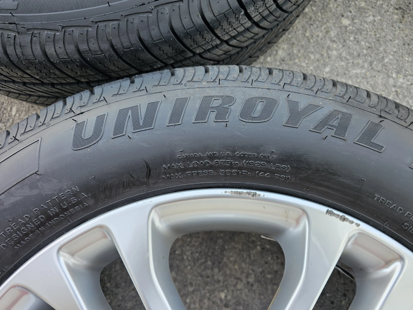 VOLVO XC60 O.E.M RIMS AND ALL SEASON TIRES 235/60 R18 - photo 3