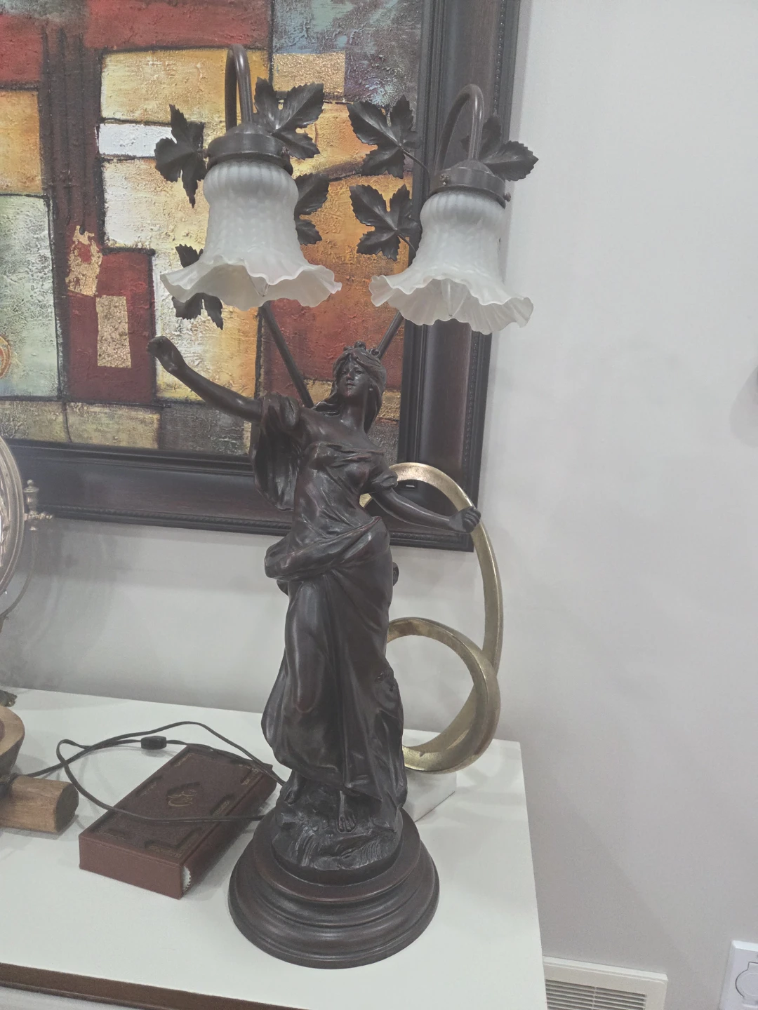 Vintage Figural Table Lamp
