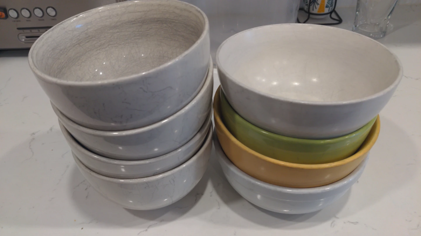 Set of 8 Ceramic Bowls
