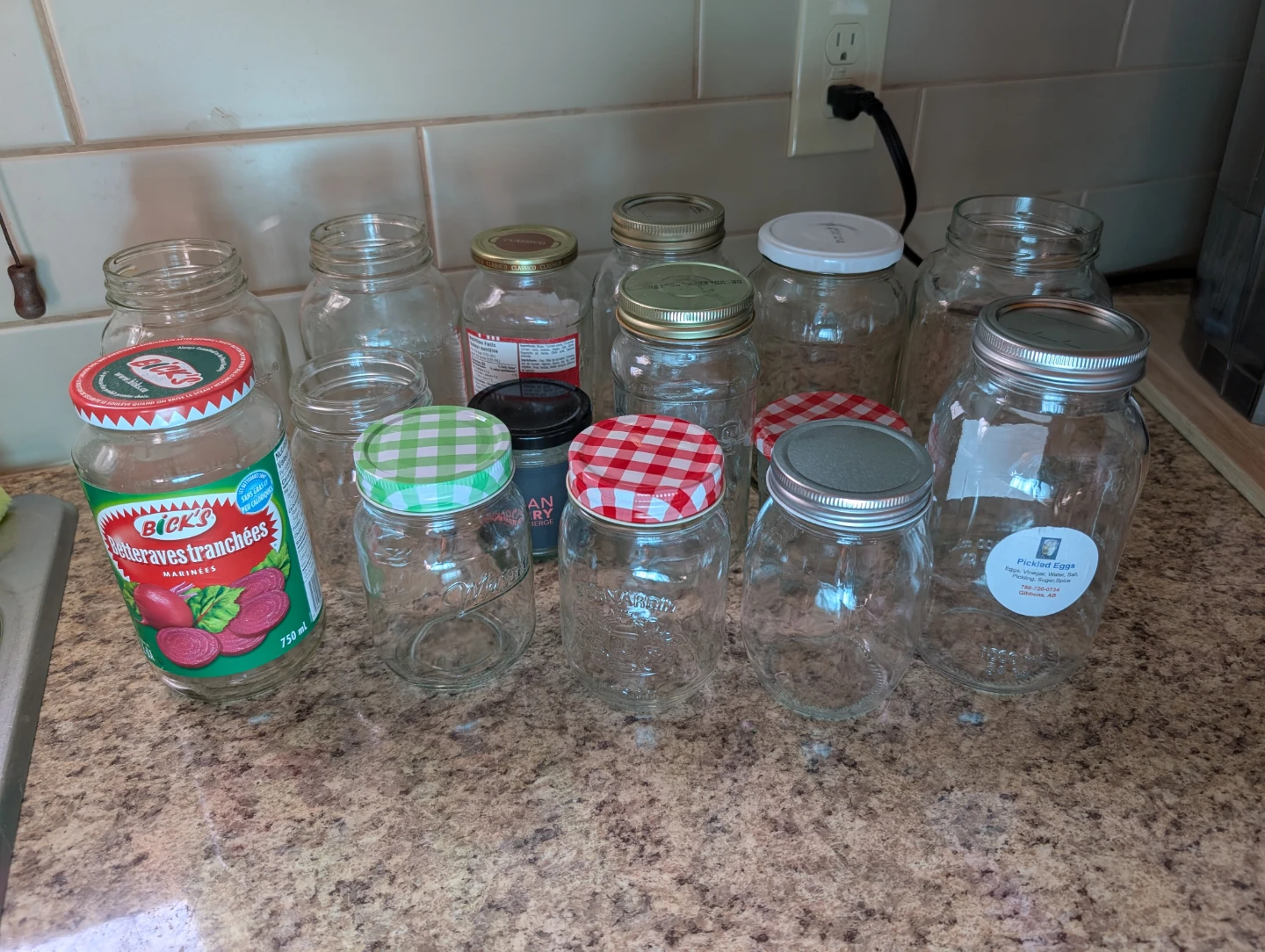 Assorted Glass Jars 🆓
