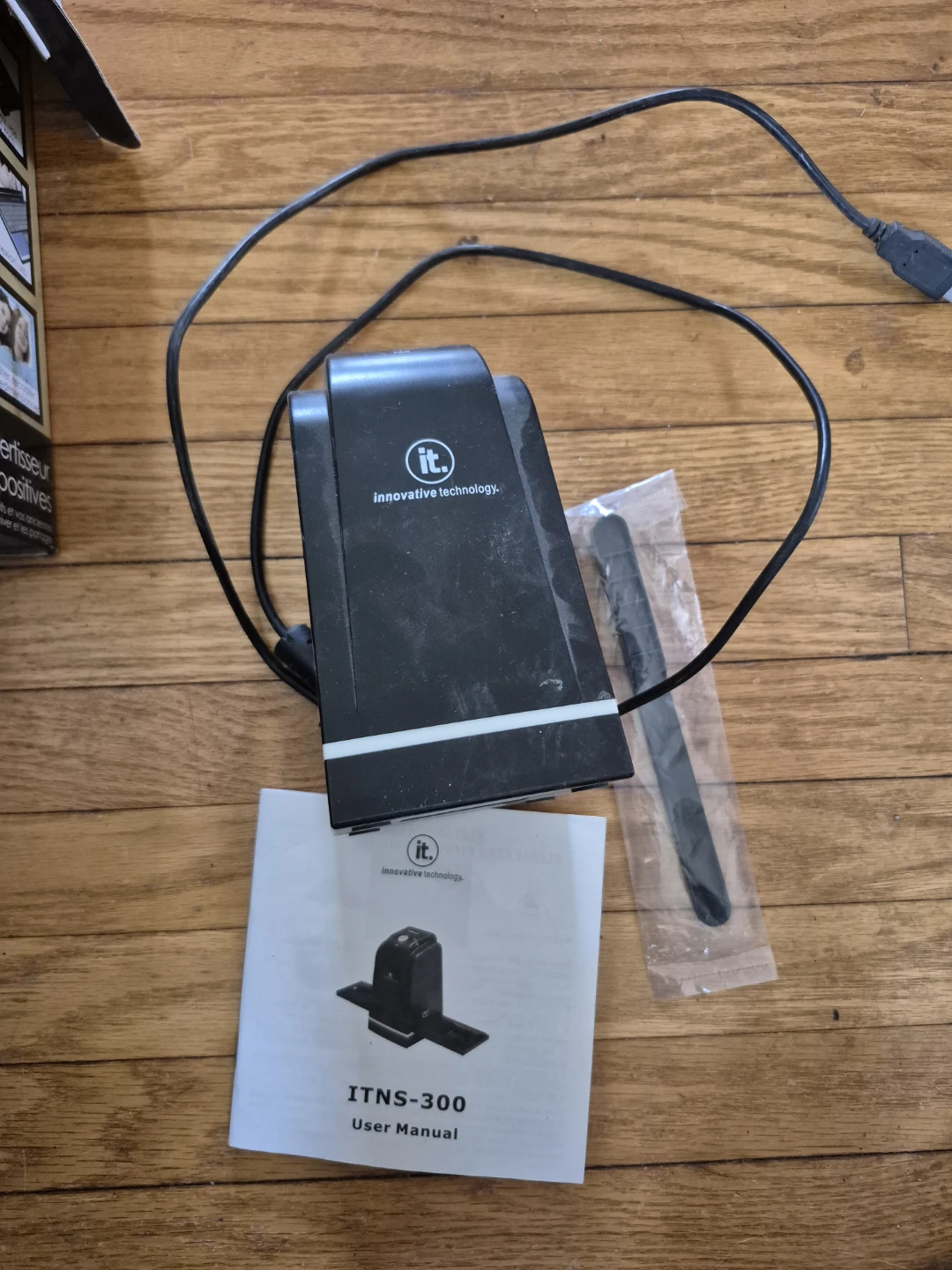 Innovative Technology ITNS-300 Film and Slide Scanner