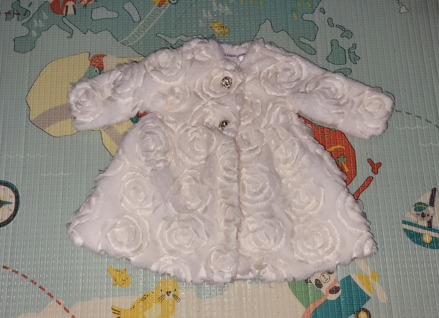 White Faux Fur Rosette Baby Coat - photo 2