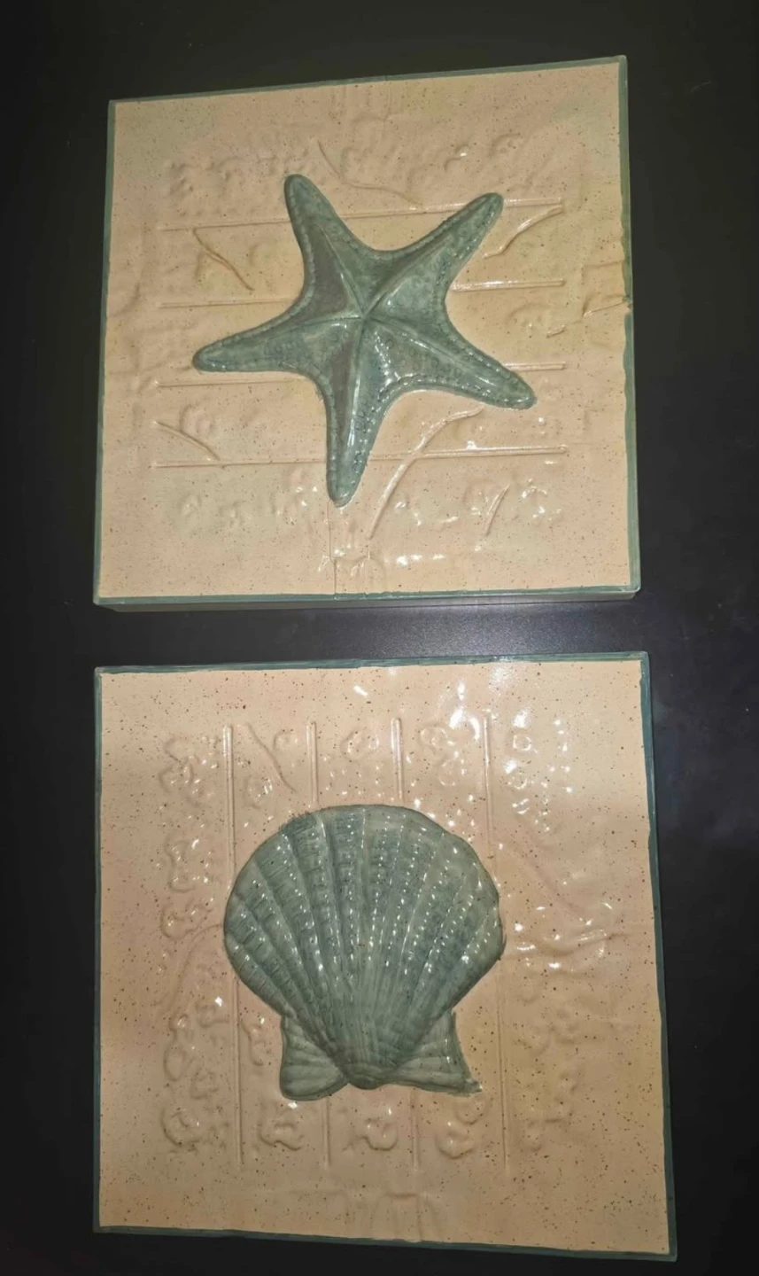Set of 2 Ceramic Ocean Themed Wall Tiles - Starfish and Seashell