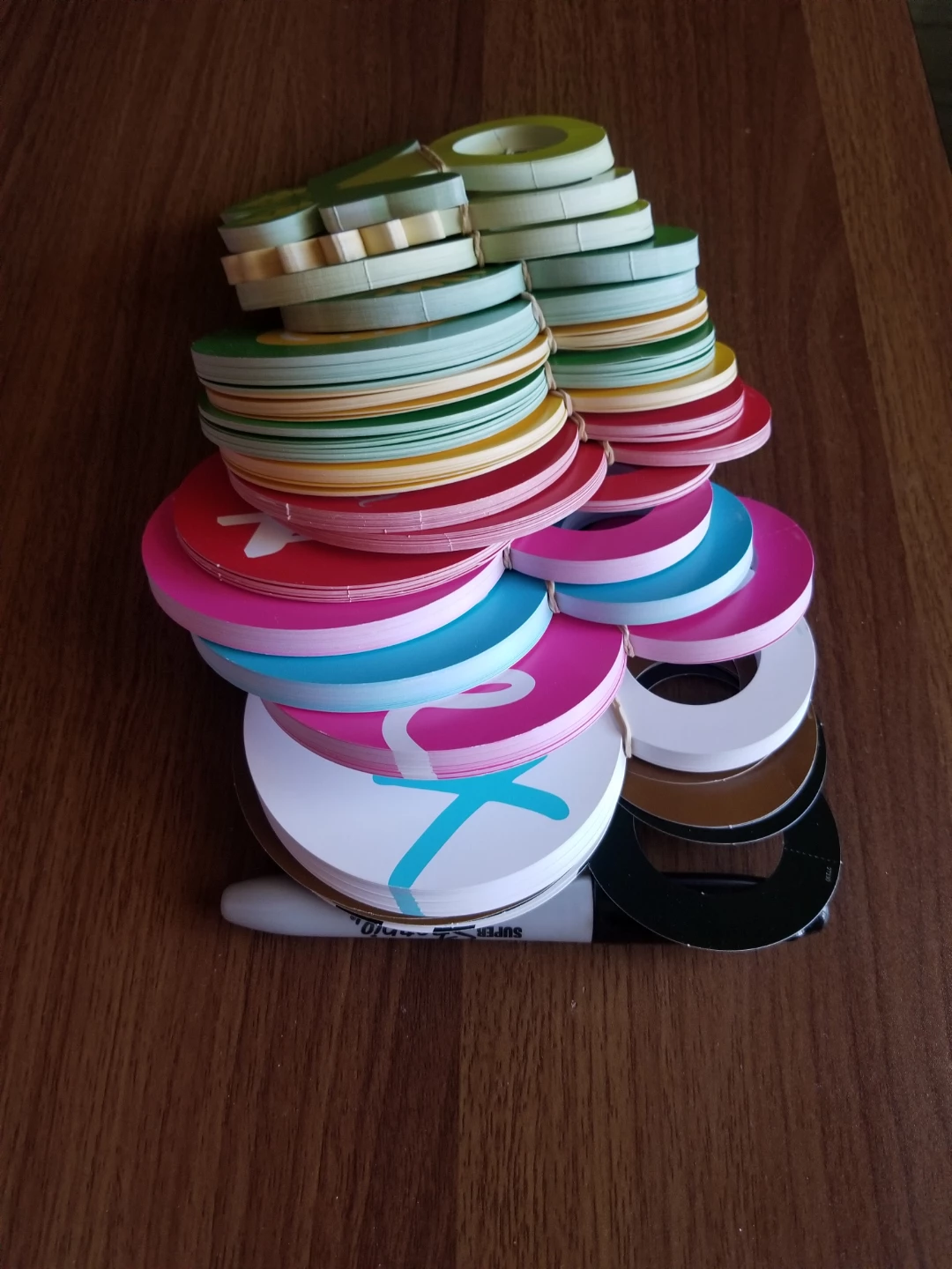 Bottle Neck Gift Tags / Bottle Ties – Large Assorted Lot - photo 3