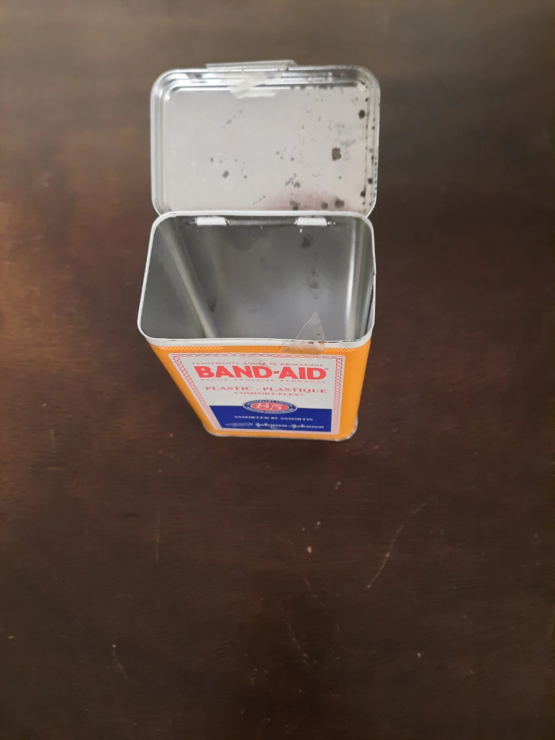 Band-Aid 85th Anniversary Collector's Edition Tin - photo 3