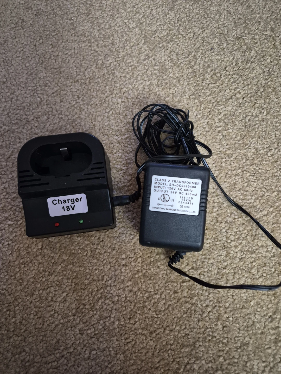 Battery charger, works with many different models
