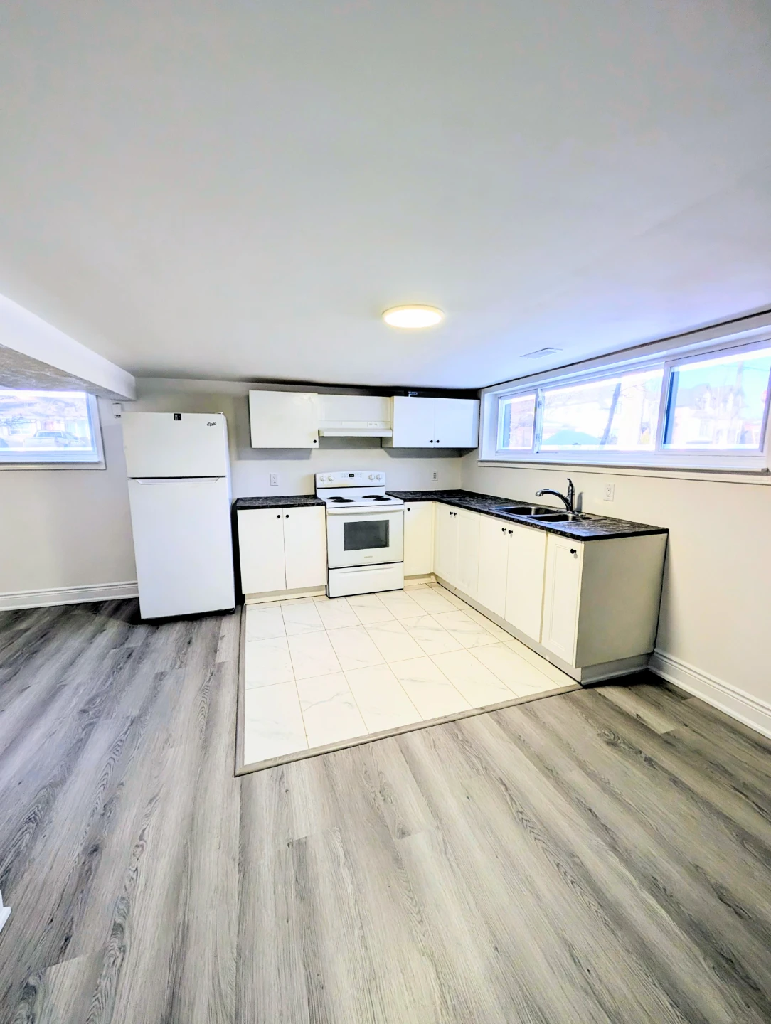 3 Bedroom Basement Apartment For Rent - photo 2