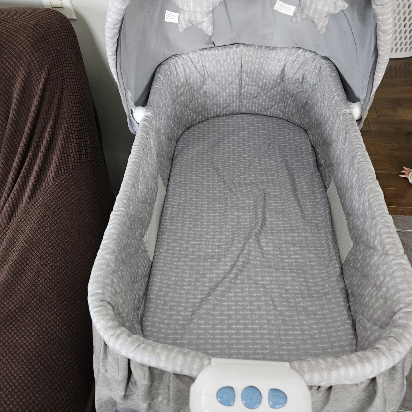 Bassinet with storage - photo 2