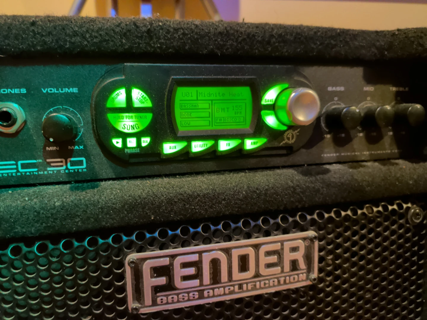 Fender B-DEC 30 Bass Amplifier - photo 3