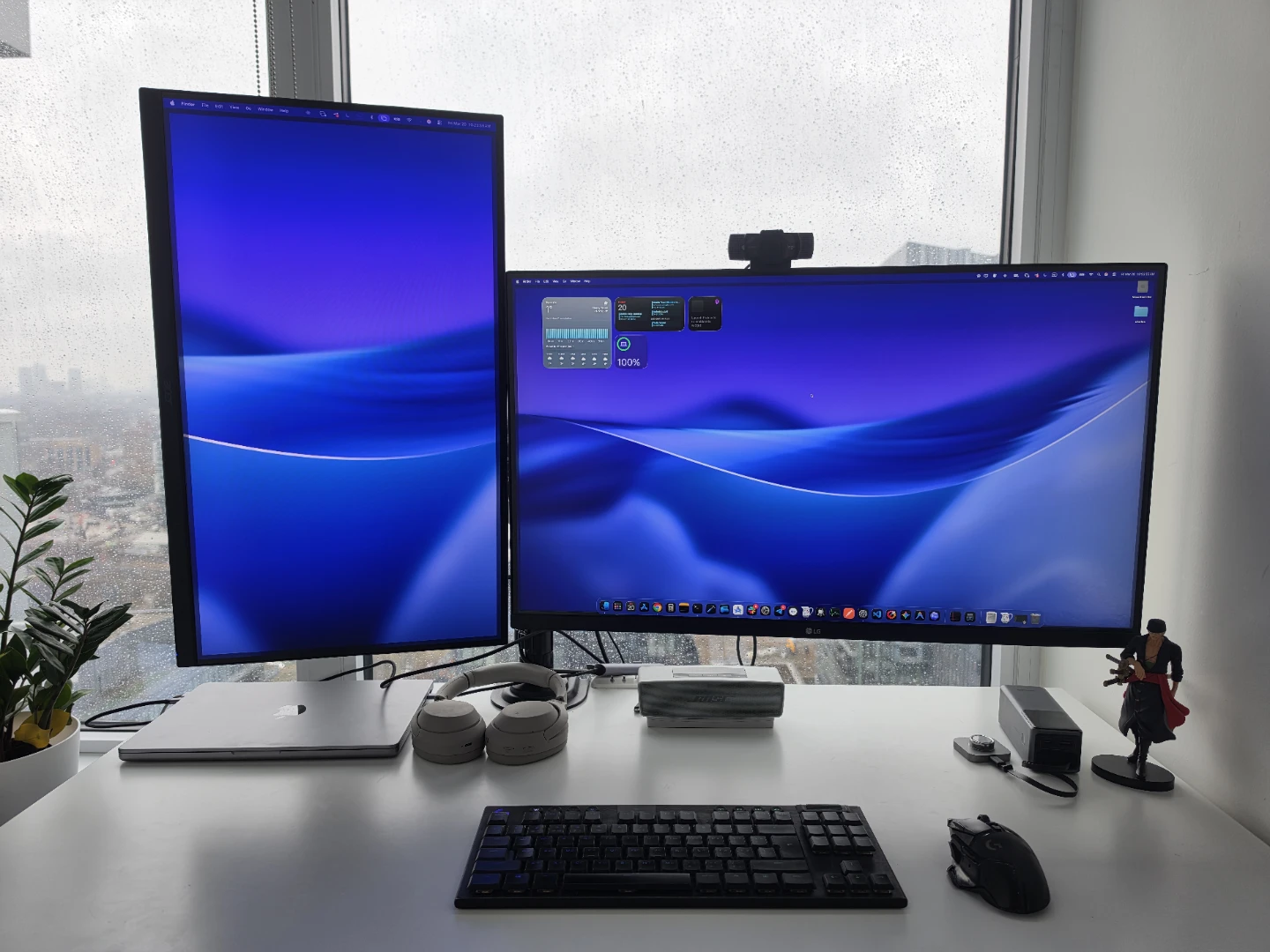 4K Monitor 32" 32UN500-W Excellent Condition