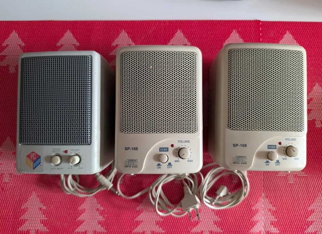 SP-168 Compact Disc Digital Audio Speakers